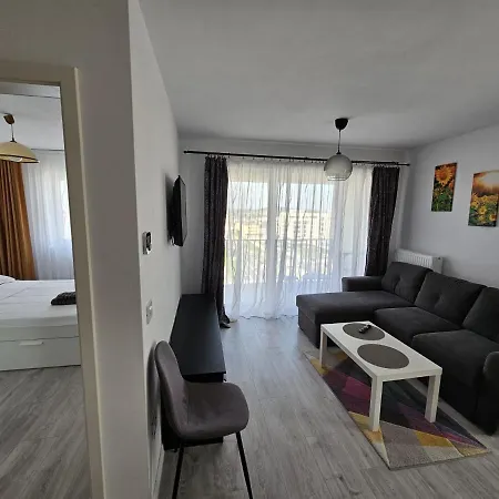Bright&cozy Coresi Apartment *